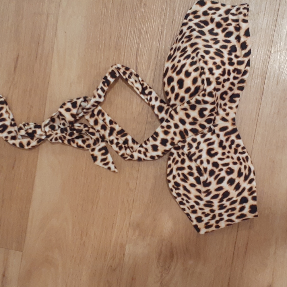 Victorias Secret Multi-way Leopard Swim top